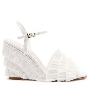 NEW Larroude White Raffia Fringe Wedges